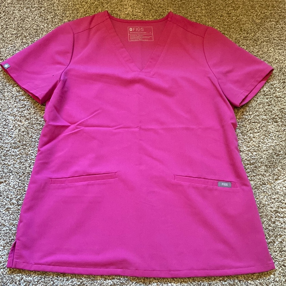 Figs Casma scrub top, electric orchid